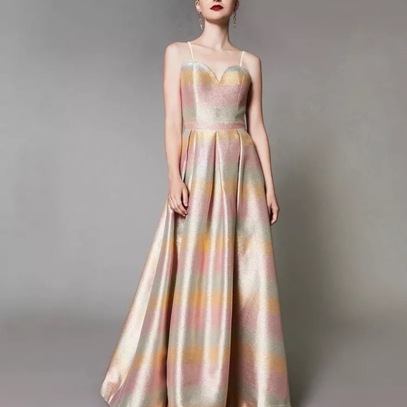 Betsey Johnson Metallic Gown Size 8 Rainbow Sweetheart-Neck Strapless Prom Dress - Picture 4 of 15